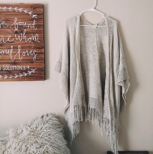 Beige Open Poncho/Cardigan/Shawl